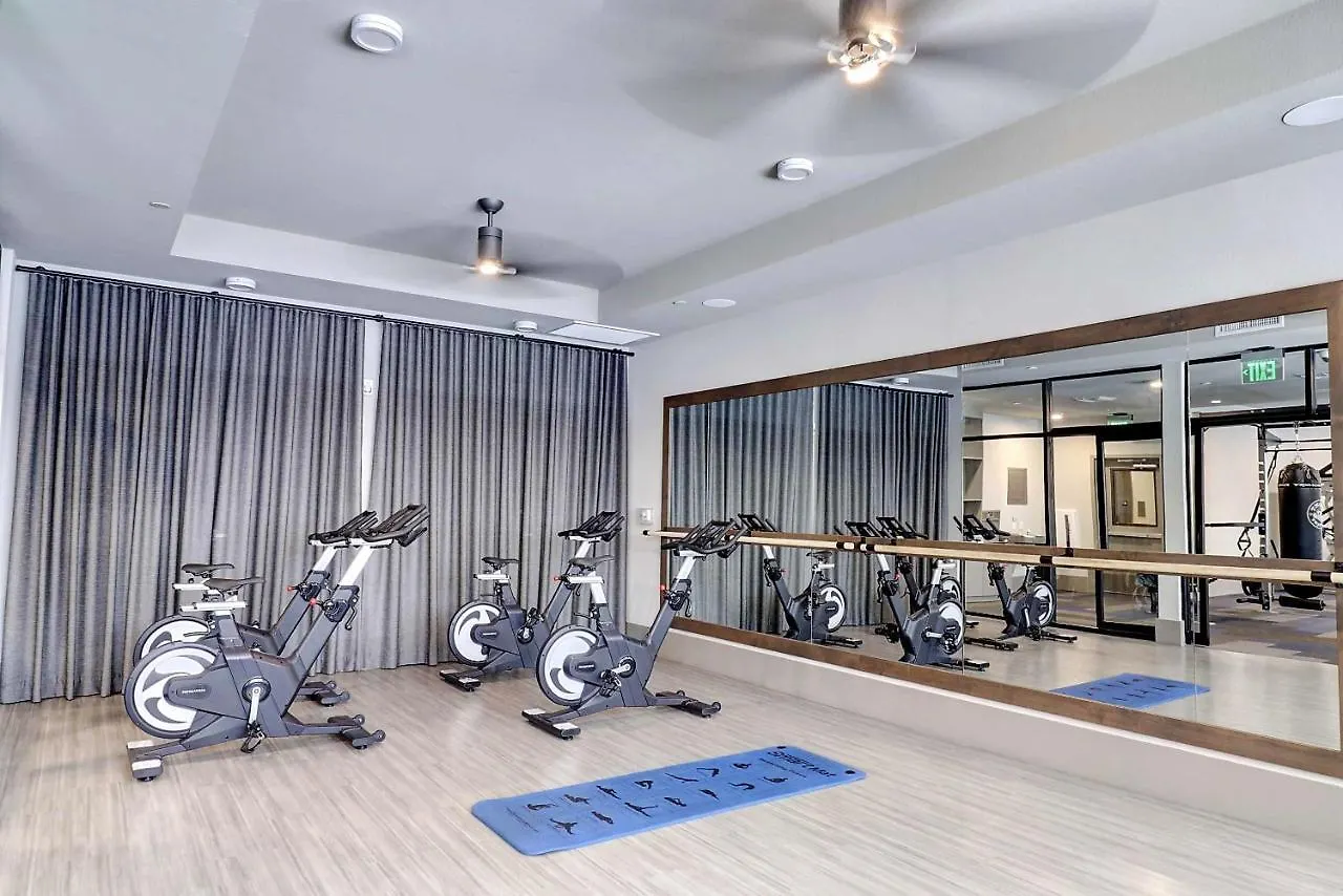 Walk Score 81-Shopping District-King Bed-Parking G3061 سكوتسدايل
